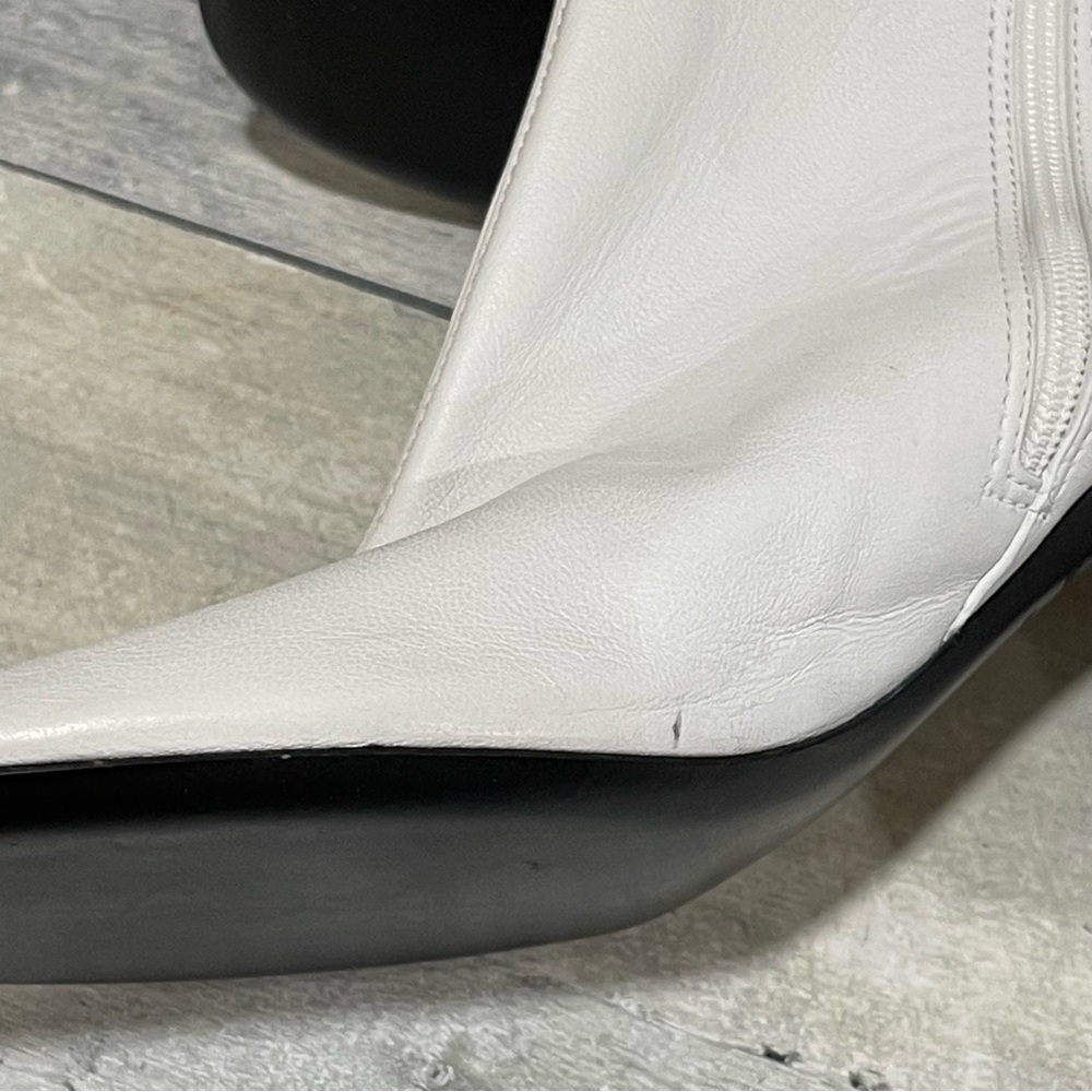 BALENCIAGA Glove Women’s Bootie - White - Size - 10 .US / 40 .EU - Picture 13 of 13